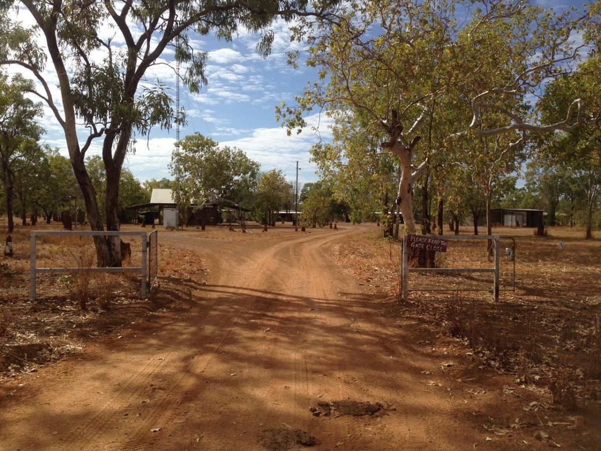 Dirt road to outstation